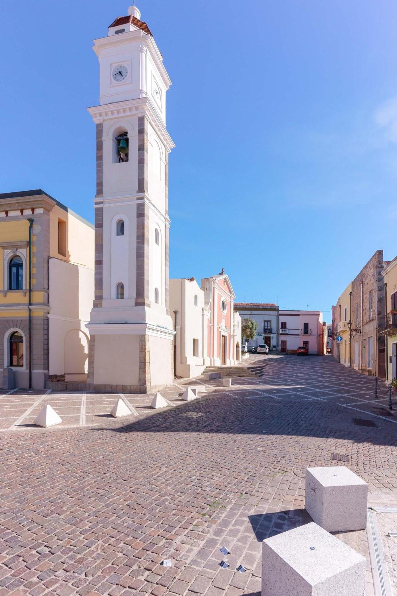 Montellino'S Suite Oro SantʼAntìoco Exteriör bild