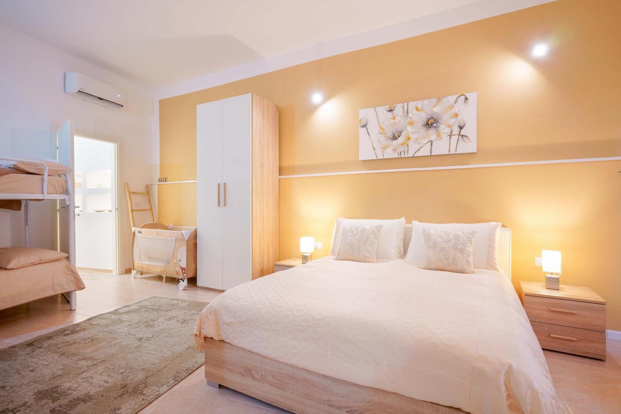 Montellino'S Suite Oro SantʼAntìoco Exteriör bild